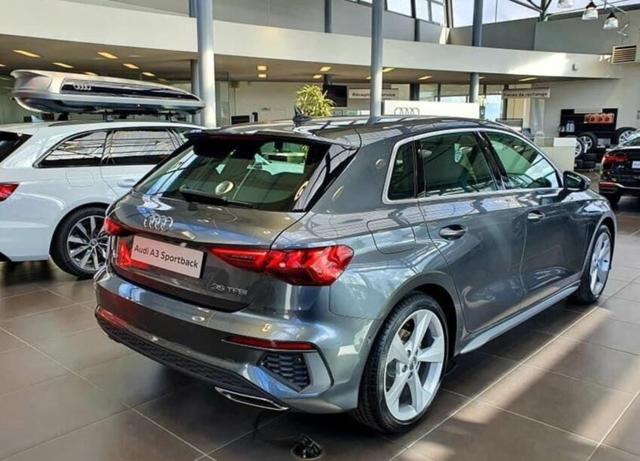 奥迪A3|奥迪又赢了！新款两厢A3霸气亮相，1.4T加速仅8秒，比思域帅气！