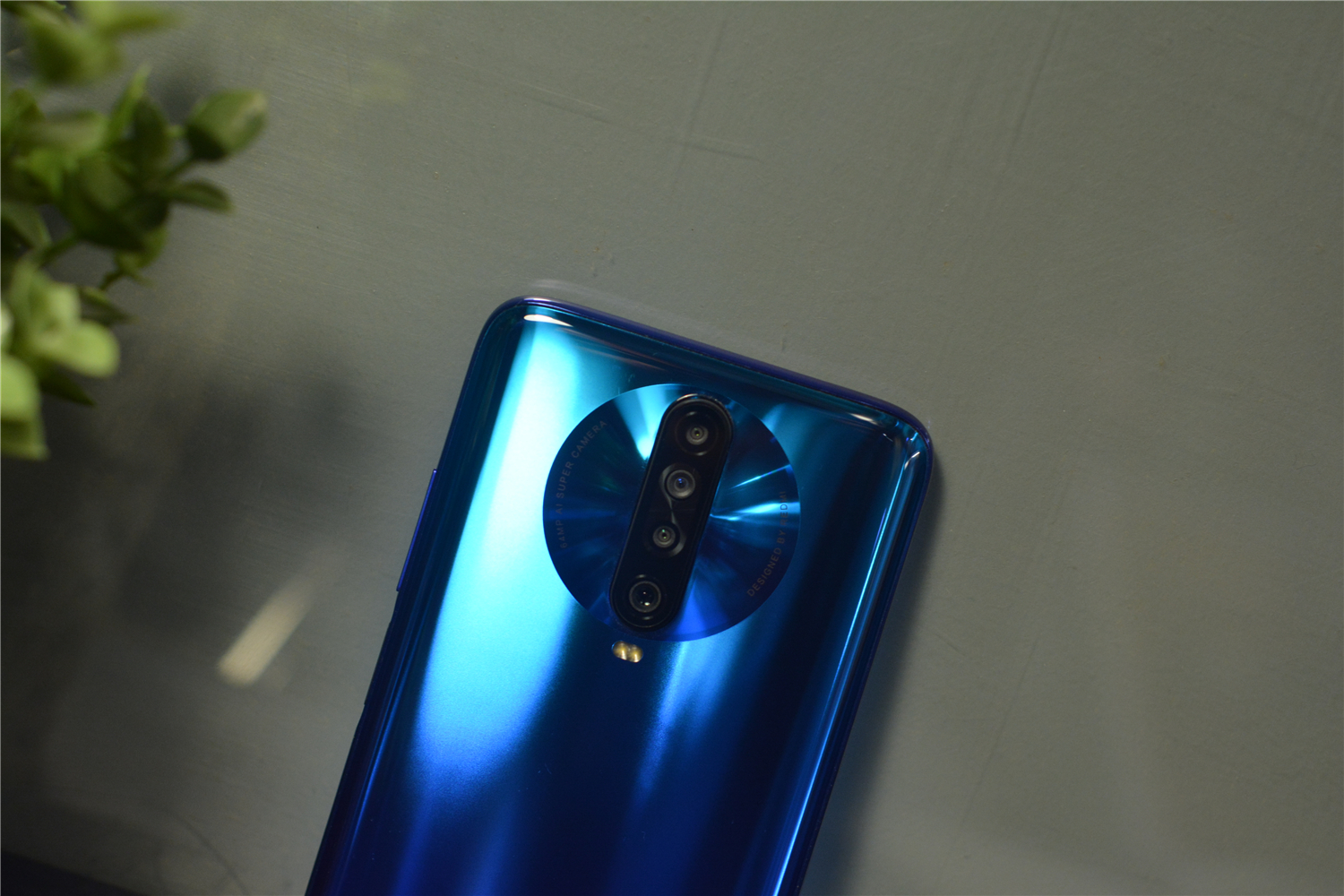 「5g手机」最便宜5G手机降至1499，还有120HZ屏幕、30W快充，4G手机很难受