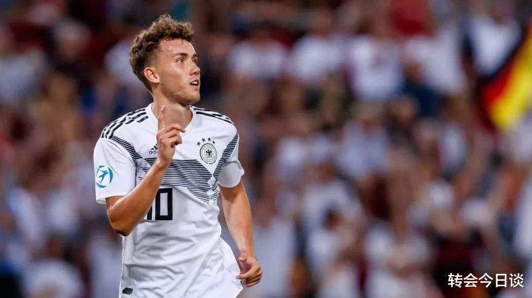 德国队@转会人物：德国“轰炸机二世”能否配得上切尔西的9号球衣
