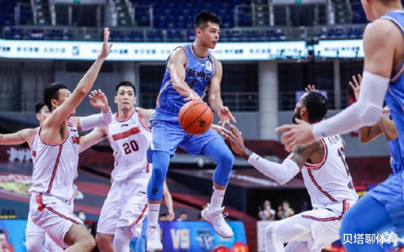 火箭队|火箭名记炮轰广东！裁判决定胜负，这对北京球员发挥影响极大