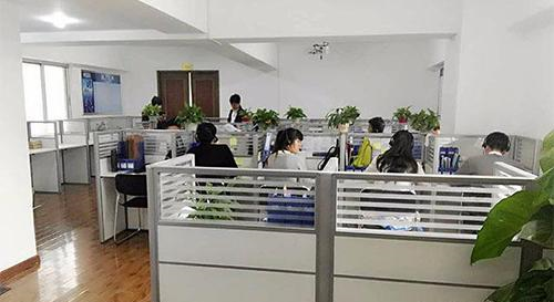 网贷平台|网贷平台数量不断减少,却养活了“这些人”,网友:太不应该了!