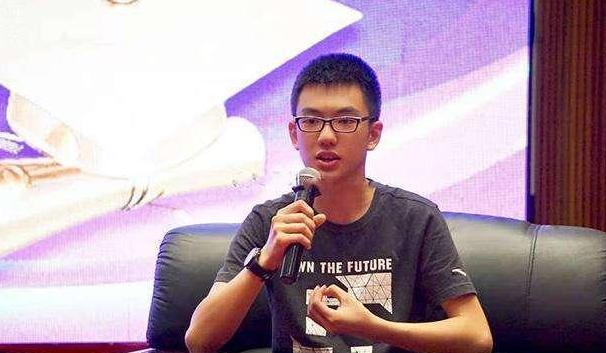 「杨晨煜」高考状元杨晨煜，730分上清华，不一样的学习方法值得父母借鉴