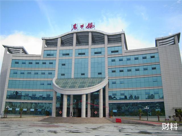 [老干妈]儿子接手险“砸”招牌？71岁老干妈回归出狠招，首先将“它”换掉