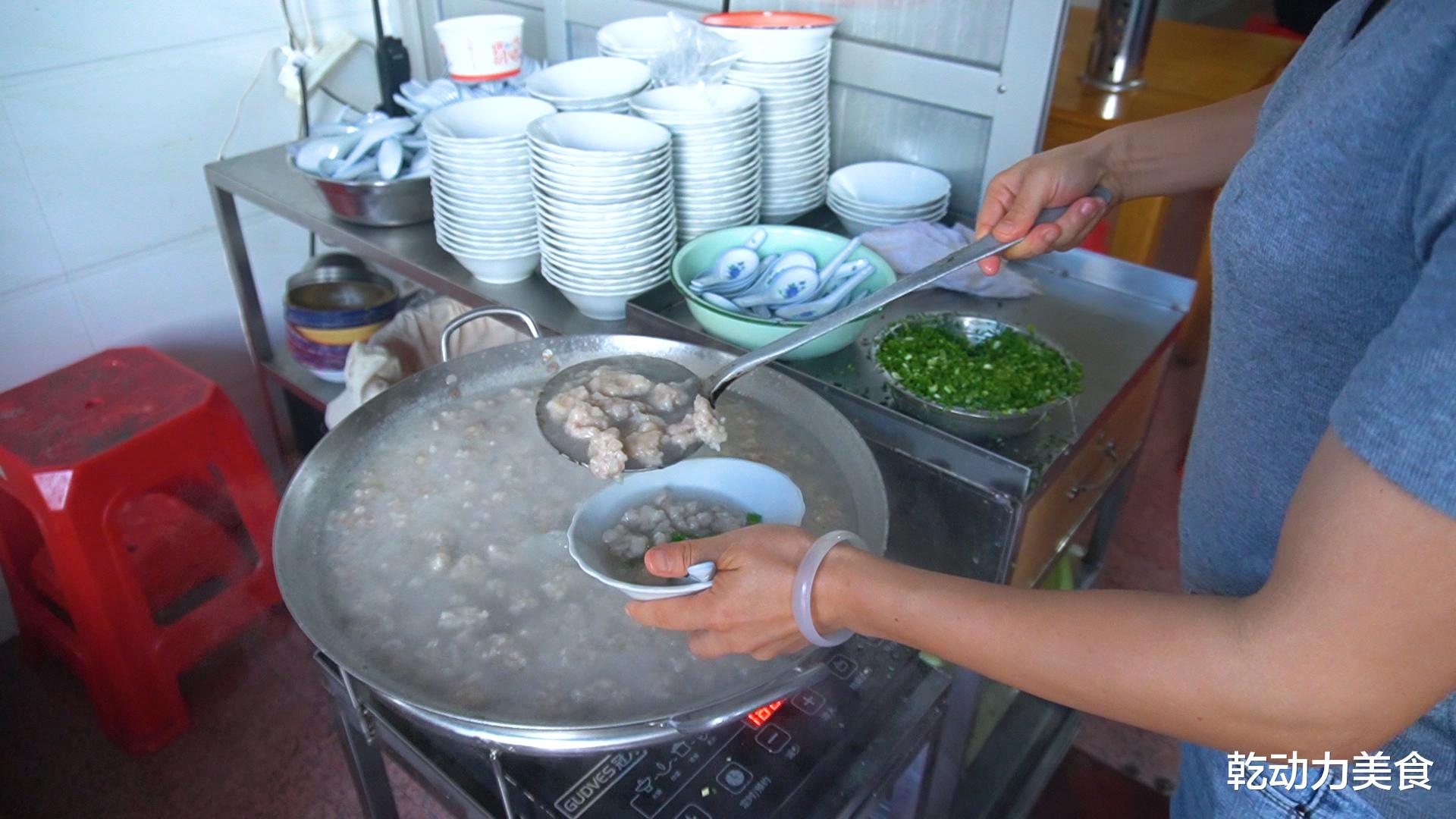 【豌豆苗】从5分卖到年入300万，3代人做小吃火爆福建，十几张桌子天天爆满