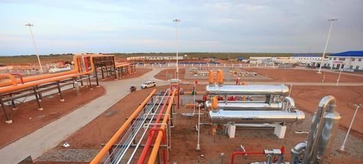 新加坡 4000亿美元花得不亏!中俄“打通”生命线,新加坡难受也无用