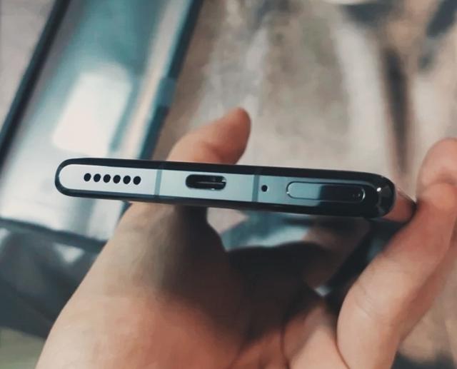 小屏@一般人的手机使用多久一换最合适？老师傅的建议很实在，说心坎了