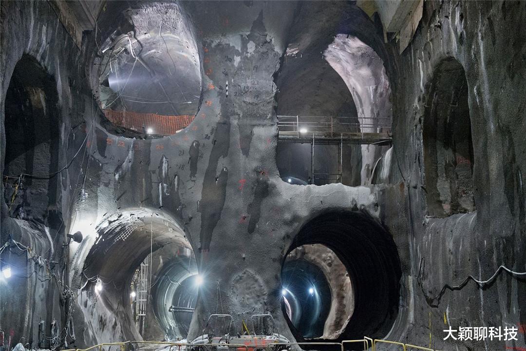 |美国海军探险的过程中,遇到了“神秘山谷”,或和地心文明有关!