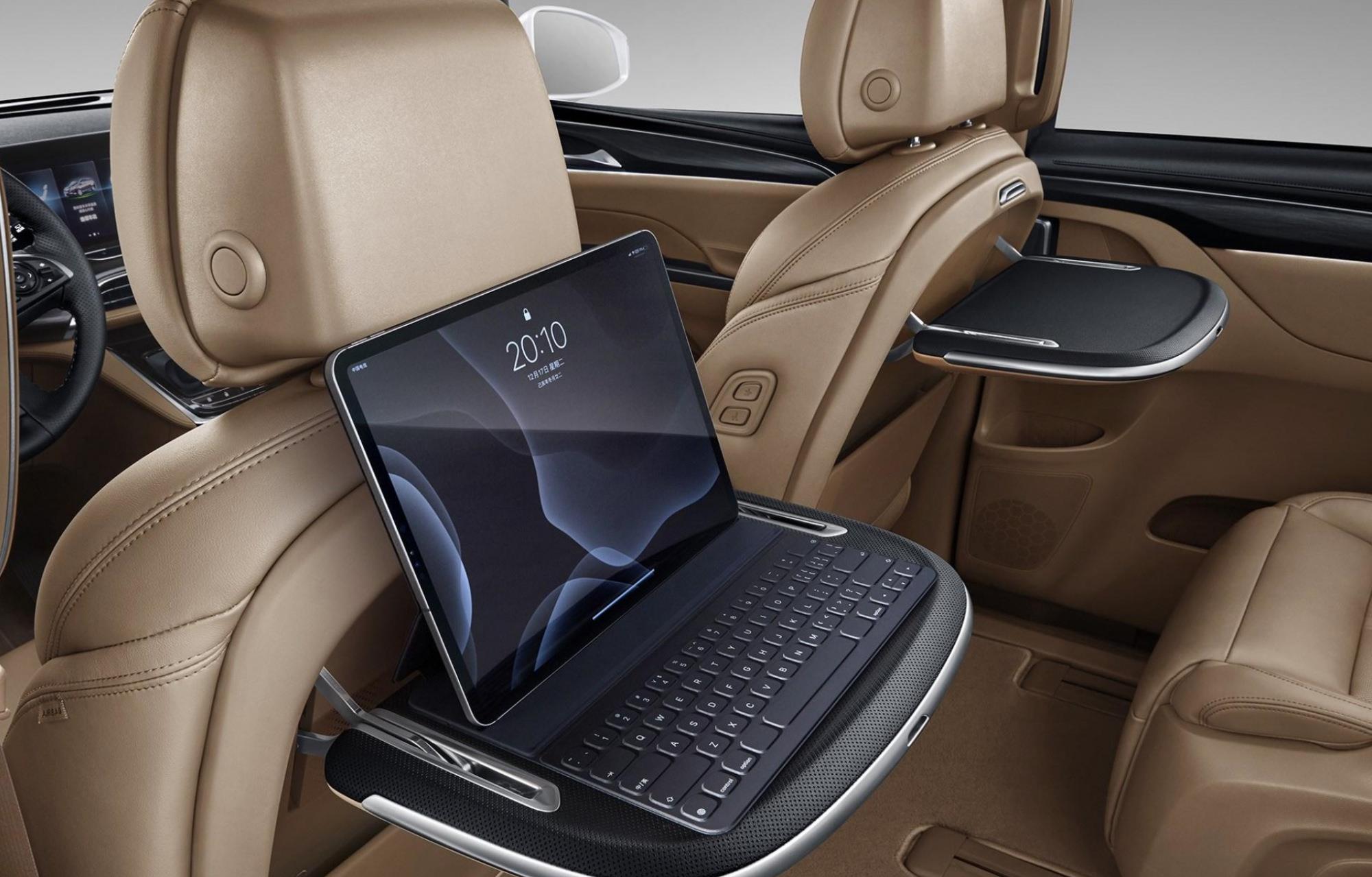 「荣威」国产又一“大块头”，标配2.0T+8AT+双侧滑门，居家、商务样样行