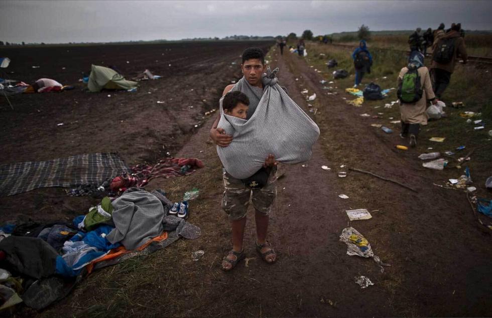 [难民]大批难民涌向中国边境，欧美呼吁大国敞开国门迎接！专家果断拒绝
