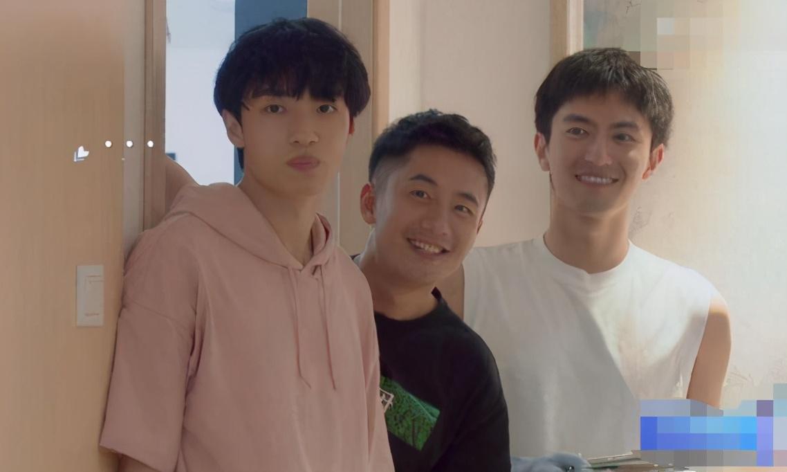 春晚|摊上问题男嘉宾，《心动的信号》秒变魔幻综艺，剪辑涣散已经崩了