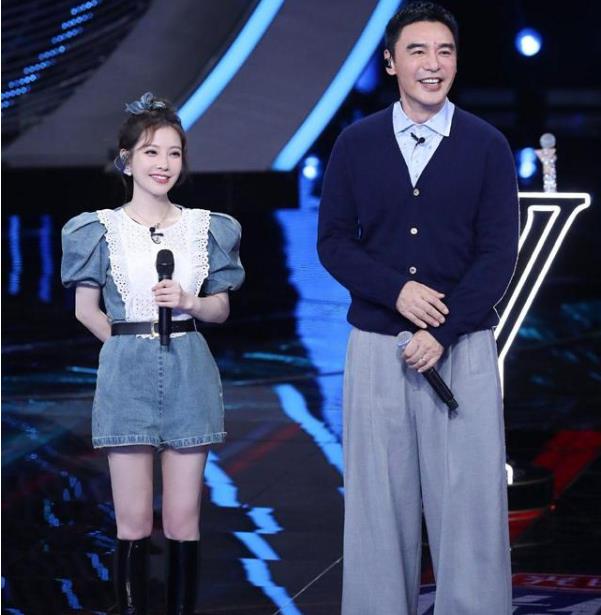 杨丞琳|冯提莫成华语乐坛新星，实力派唱将高度认可，或将与吴亦凡同台！