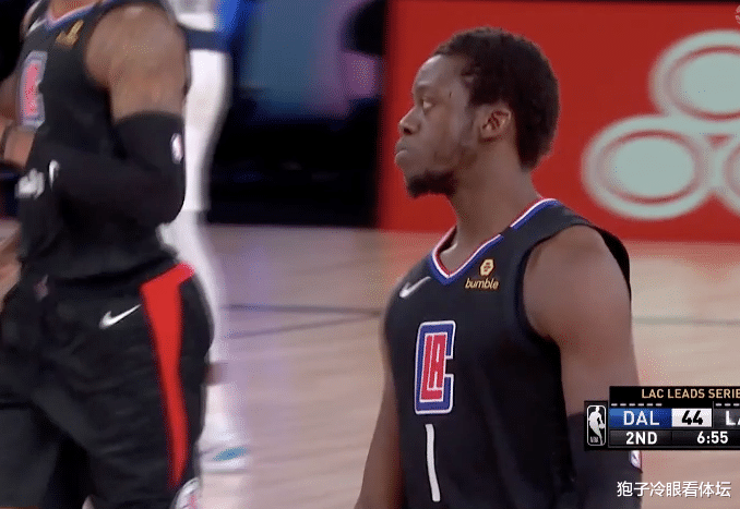 快船队|上篮三不沾防守被秒过 快船毒瘤被里弗斯进场狂喷 成独行侠获胜法宝