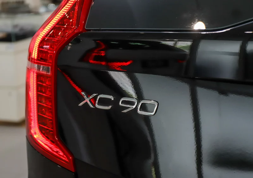 新车▲连跌12.8万让奥迪害怕,入华10年骂声为0,跟高铁一样舒适,却没人懂