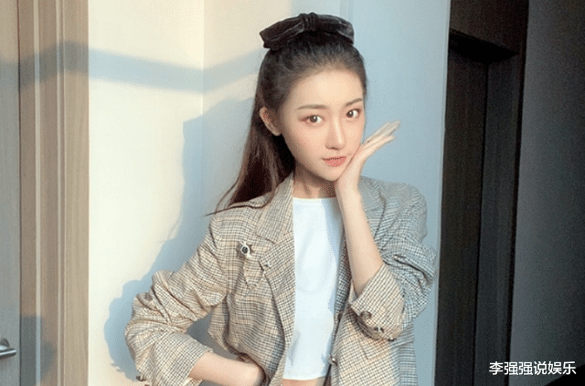 「创造营2020」《创造营2020》不愧是网红大集合！别的综艺淘汰的，都来这儿蹭热度了？