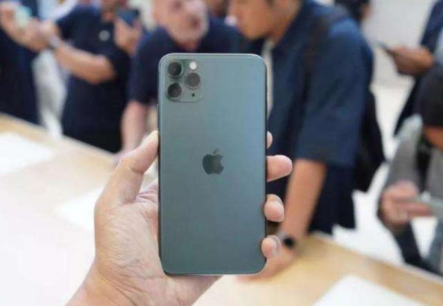 苹果|苹果、华为上半年业绩大比拼：苹果收入是华为1.8倍，利润是3.75倍