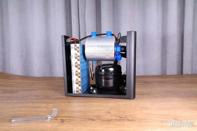 显卡|BARROW把压缩机制冷带入PC水冷，由散热到制冷的飞跃