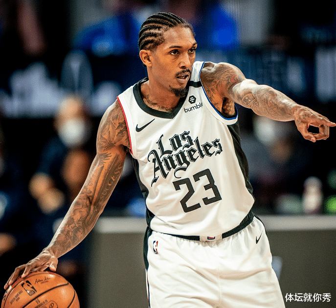 快船队|10中2！从球队老大沦为毒瘤，快船最大祸害是他，真配不上小卡乔治