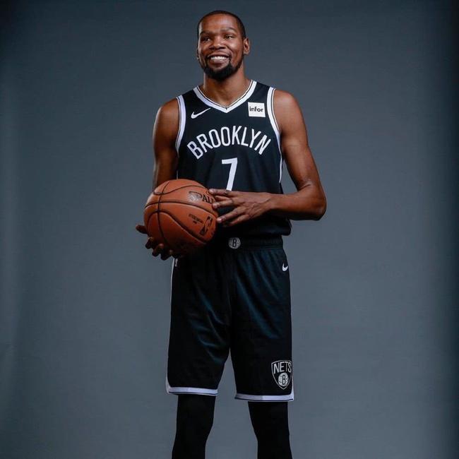 篮网队|哈登杜兰特有望再聚首！篮网开出难以拒绝报价抢人，超级四巨头啊