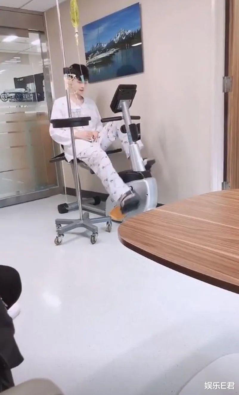 #朴智勋#31岁韩国艺人朴智勋患胃癌病世，网友：饮食习惯要注意