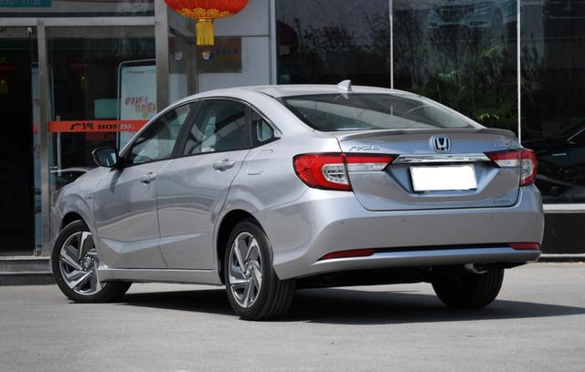 『本田凌派』本田又一爆款，一公里油钱2毛5，1.5L四缸混动，还会是7万多吗？