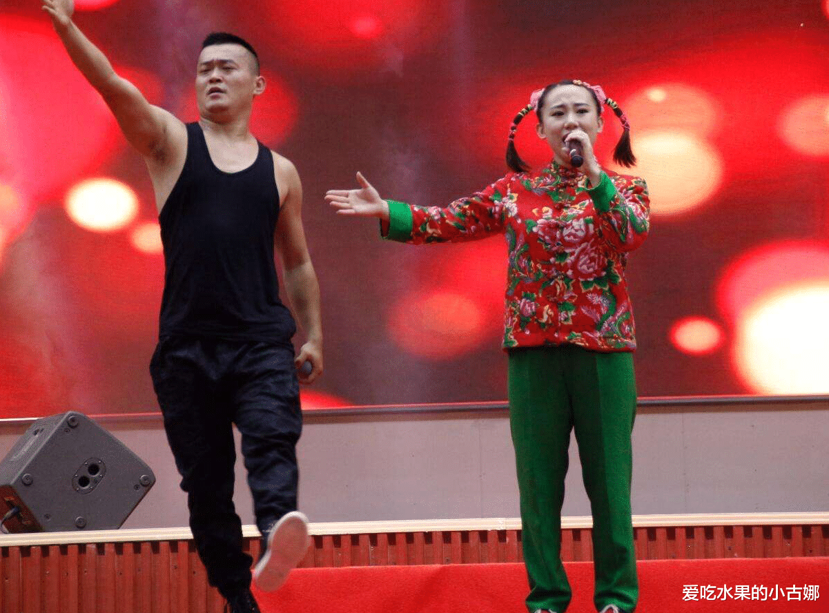 「春晚」二十岁从春晚走红，嫌弃丈夫并离婚？今自己开公司成这样！