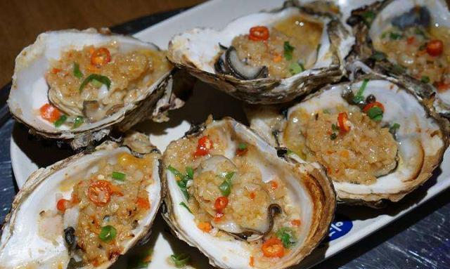 炸鸡@教你4款万能烧烤酱汁，在家做出比烧烤店更好吃的烧烤，赶紧收藏