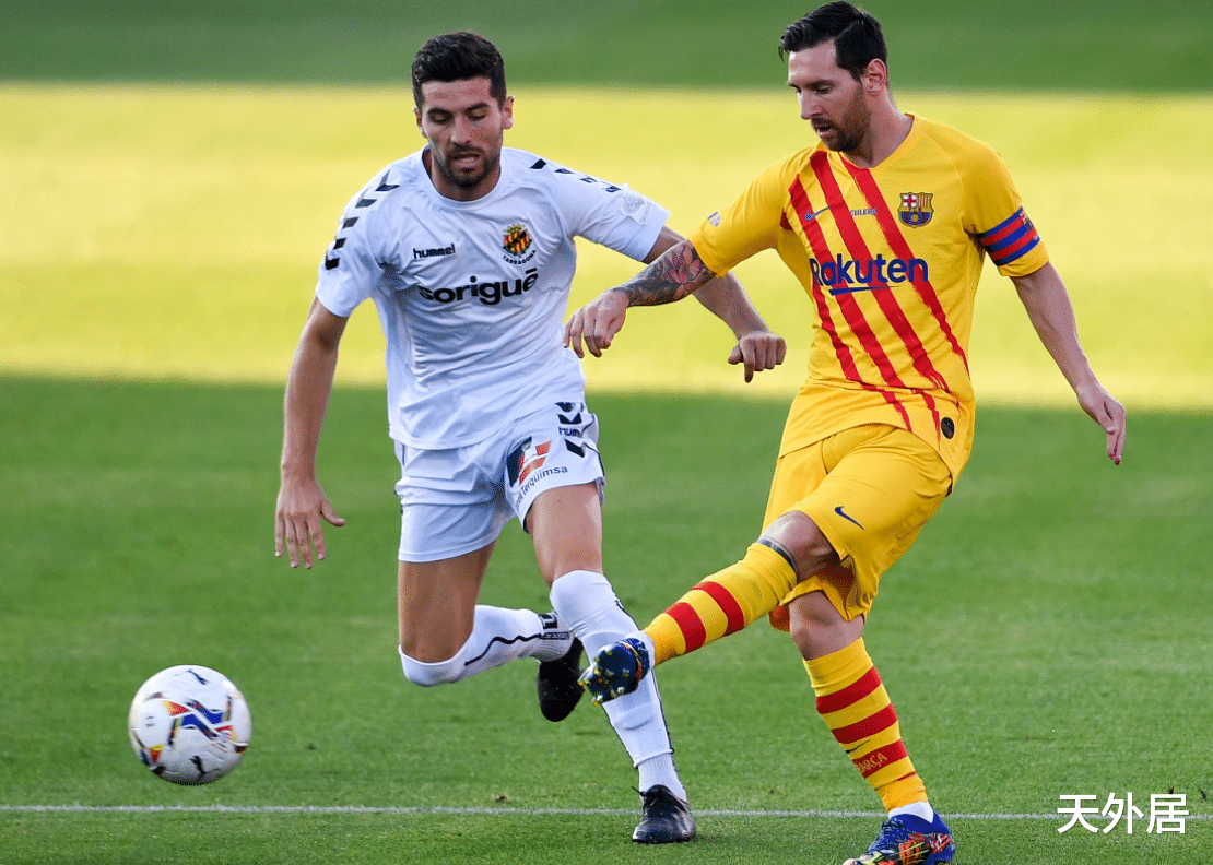 和平精英|梅西新赛季首秀罕见低迷！科曼执教首秀3-1，巴萨其他3锋霸破门