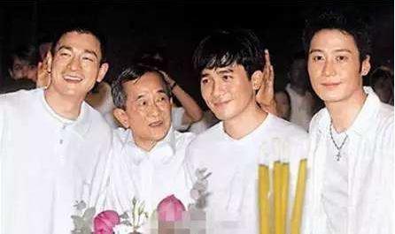 『刘嘉玲』收梁朝伟入室，舒淇、刘德华跪拜的白龙王，为何至死不见刘嘉玲？