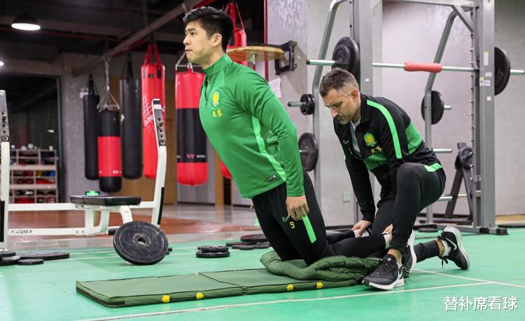 「北京国安」争冠喜忧参半，国安试训21岁新星可免签，独造47球射手遭挖角