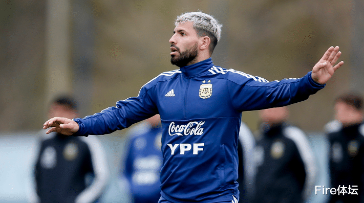 阿根廷队|阿根廷1-0令一人陷入尴尬！球队没他踢得更好，恐彻底无缘主力