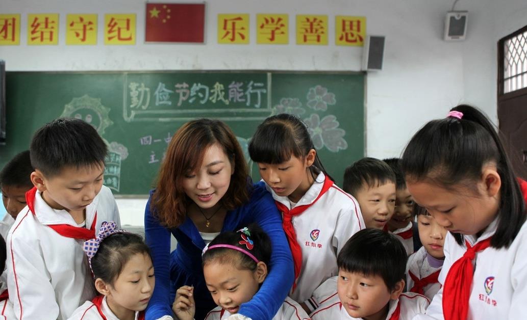 「教育部」多省发布通知，教师工资迎来调整，将增加多种补贴！