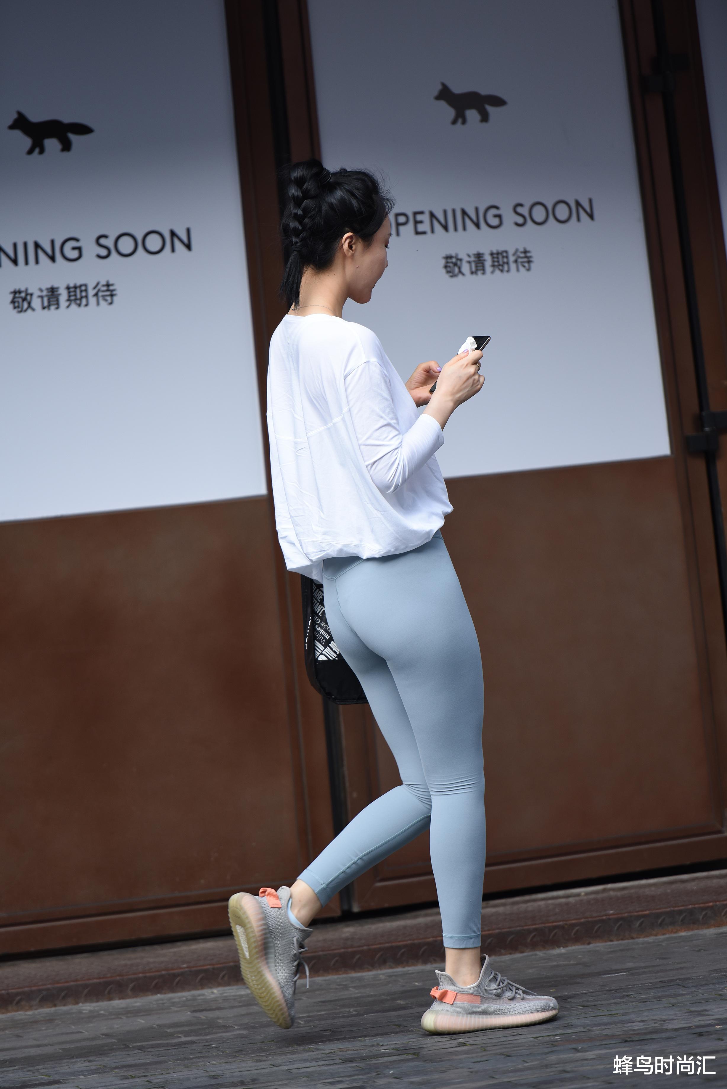 复古|美丽女神有特色,复古发型加轻盈服装,亮点多多清新迷人