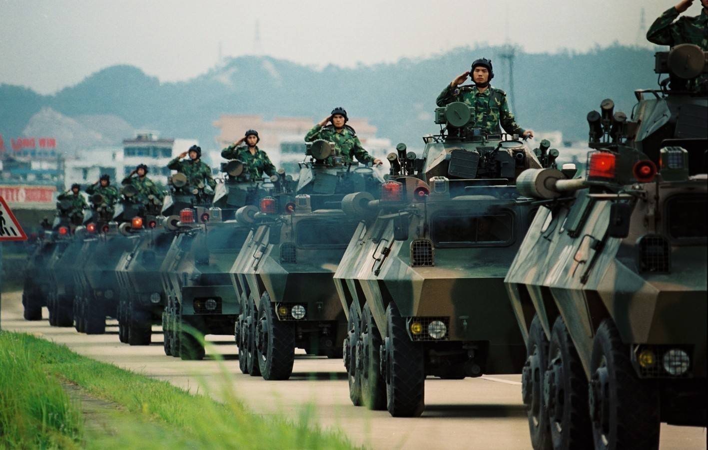 印度|美国1个师15000人，印度1个师有17000人：解放军一个师多少战士？