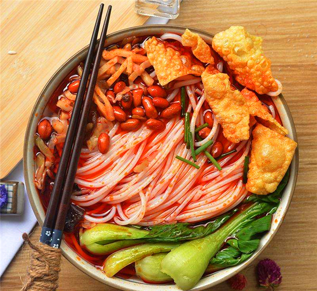 #四川省#中华传统10大名小吃，你尝试过哪些？小厨在线带吃货逛美食城！