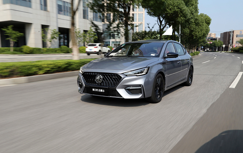 MG6|十五万内唯一原厂能“炸街”的性能车——第三代MG 6