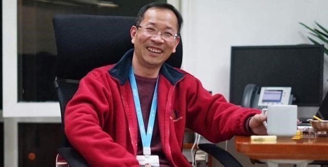 苹果|淘宝第一个商家，第一笔订单迄今挂在支付宝大楼，当年他卖了啥？