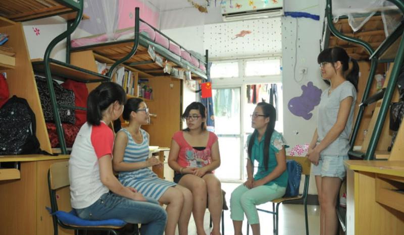 宿舍▲高考最后一个月，高考生要求搬离宿舍？父母应该支持孩子！