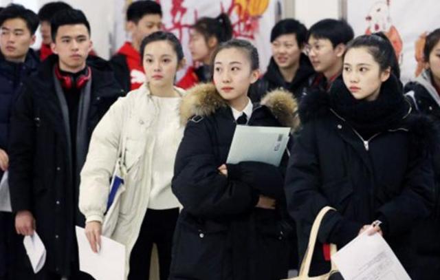 高考|考生怒吼父亲：“我已经替你考了607分，剩下就是你的事情了”