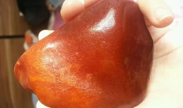 琥珀|不是所有原皮蜜蜡都适合盘,别瞎浪费时间!