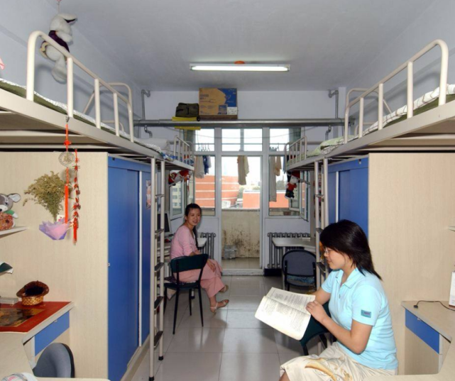 宿舍|大学开学后第一个到宿舍，若你做了这3件事，那就可能变成团宠