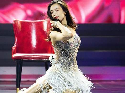 黄圣依|一把“王炸打成烂牌”的4位艺人,本来可以成为一线,如今却混到这地步