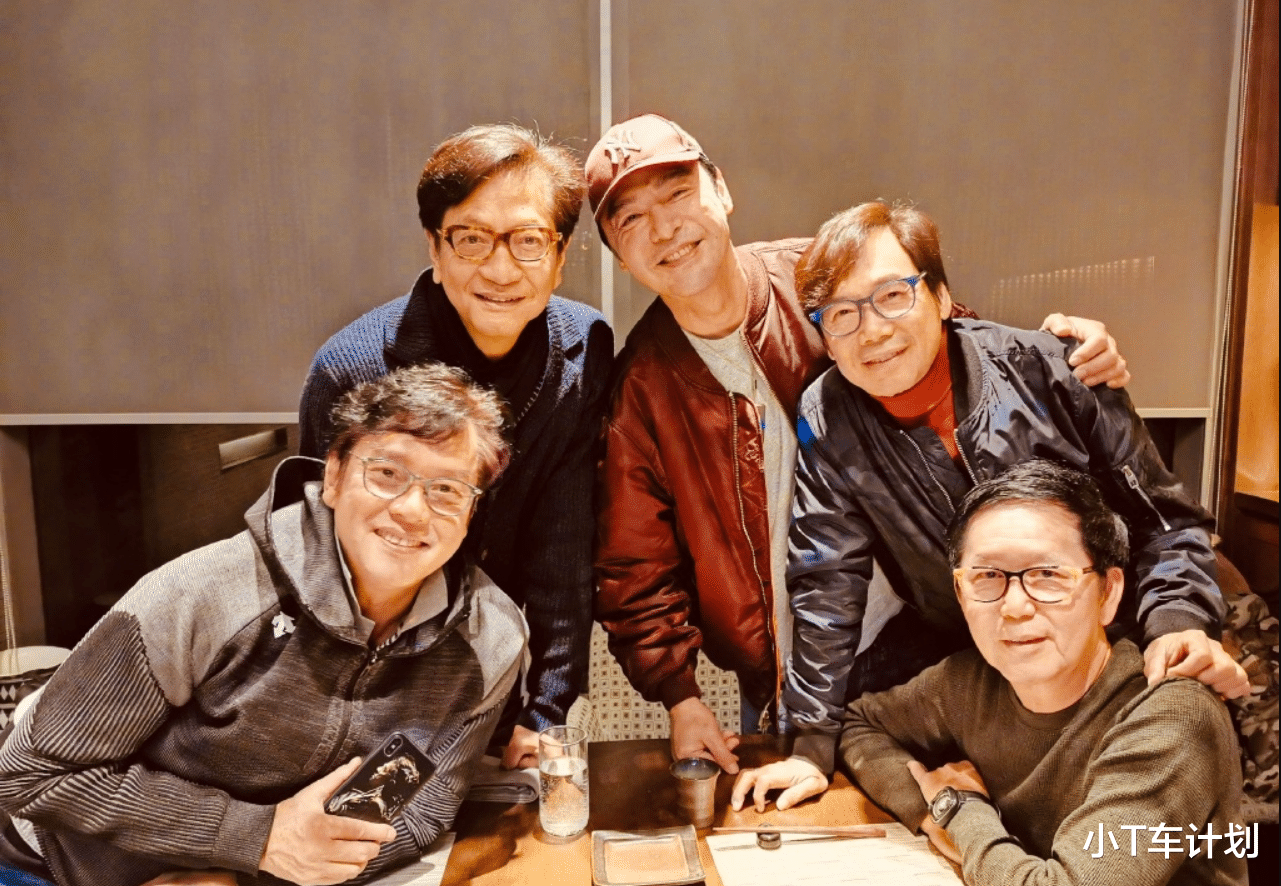 【谭咏麟】与谭咏麟是好友，生意破产欠债2亿，如今67岁开演唱会座无空席