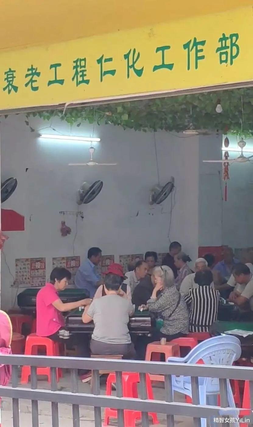 沙雕|千万不要随便群发消息！不然截图可能会被挂在网上的...哈哈哈