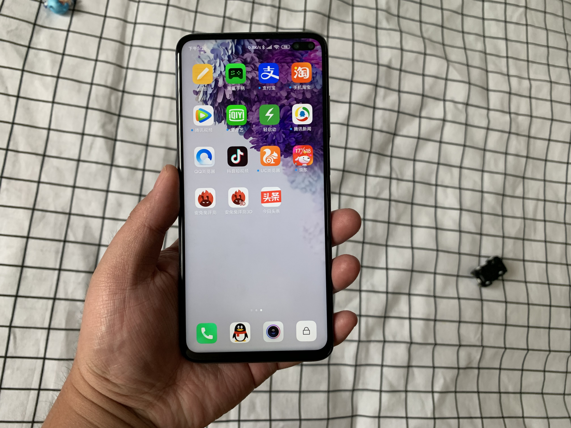 【5G】1200块入手红米K30 5G版，不吹不黑，谈谈最真实的使用感受！