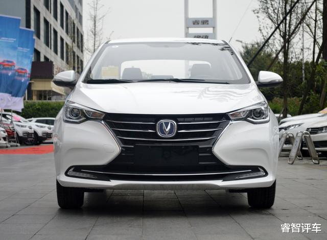 长安汽车|长安悦翔：我真尽力了，全系四缸仅售4万，车迷：英朗买早了