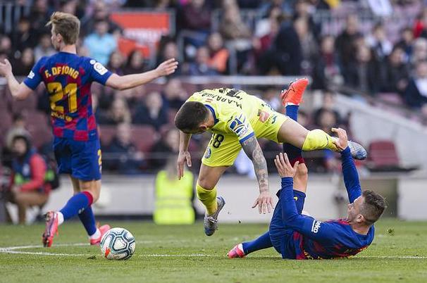 热刺▲热刺锁定阿图尔,打算用现金+球员,巴萨是否会放手呢?