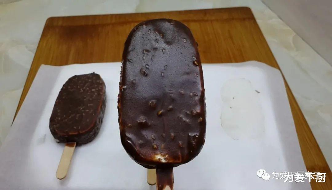 『雪糕』4个鸡蛋，1袋牛奶，冰箱里一放，做出特色雪花，吃过就念念不忘