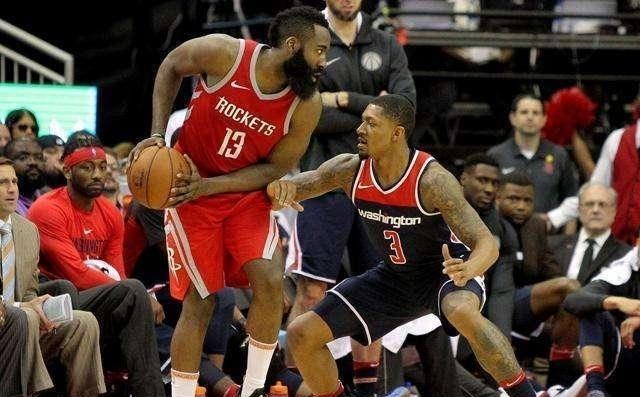 威斯布鲁克▲2换2！威少戈登成牺牲品，55分超巨空降休城，联手哈登冲击总冠军