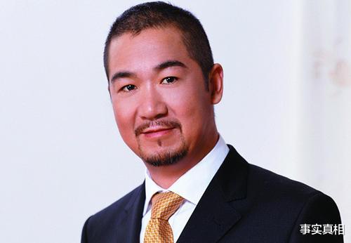 张国立|1972年，张国立和尸体同睡4晚后，头发掉光精神恍惚，险一命呜呼