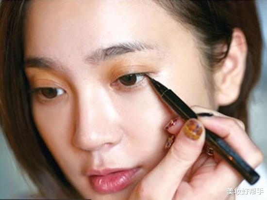 口红|长相普通的女生如何通过化妆变美？找准脸部风格，营造高级美人！